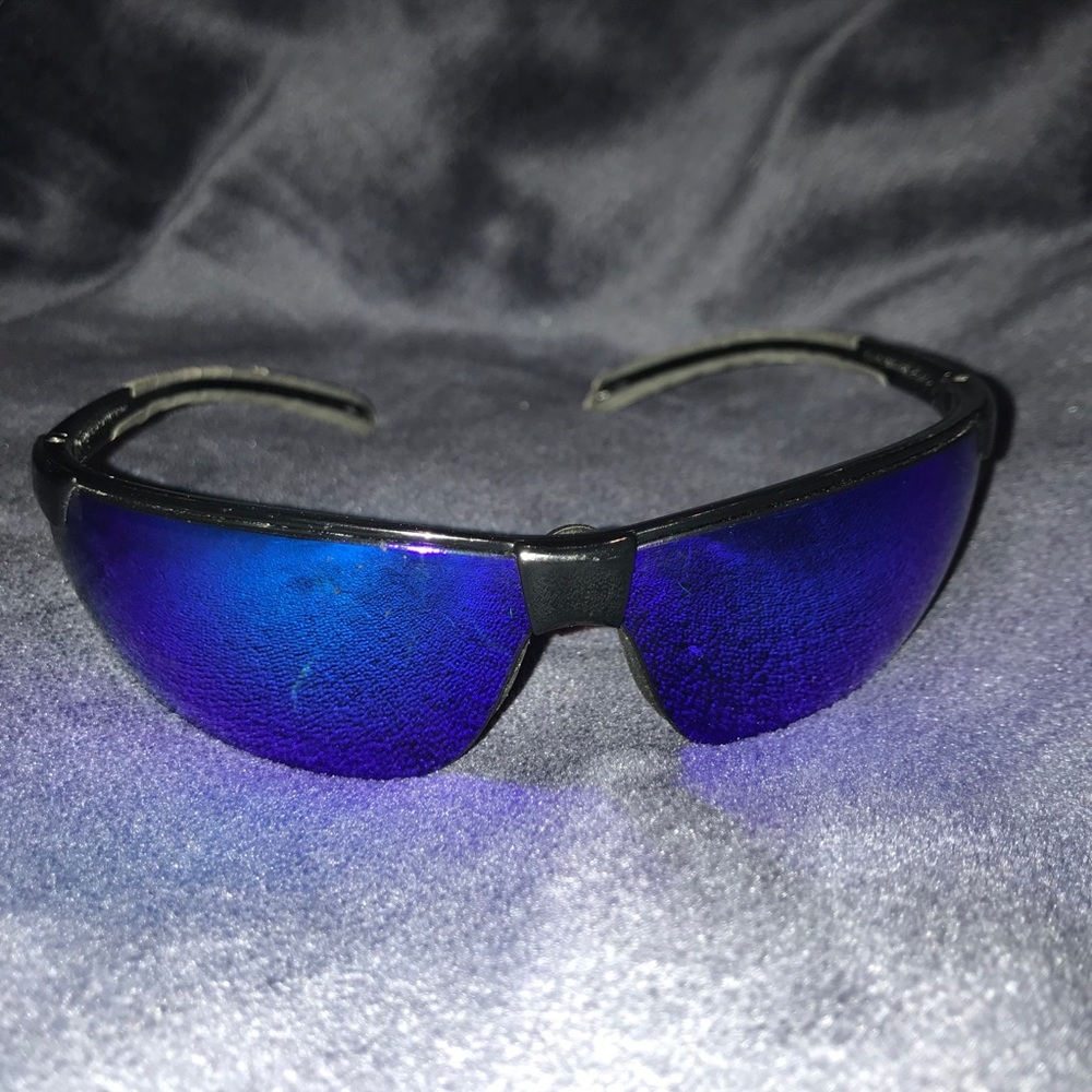 Safety glasses